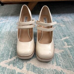 Steve Madden Mary Jane Pumps